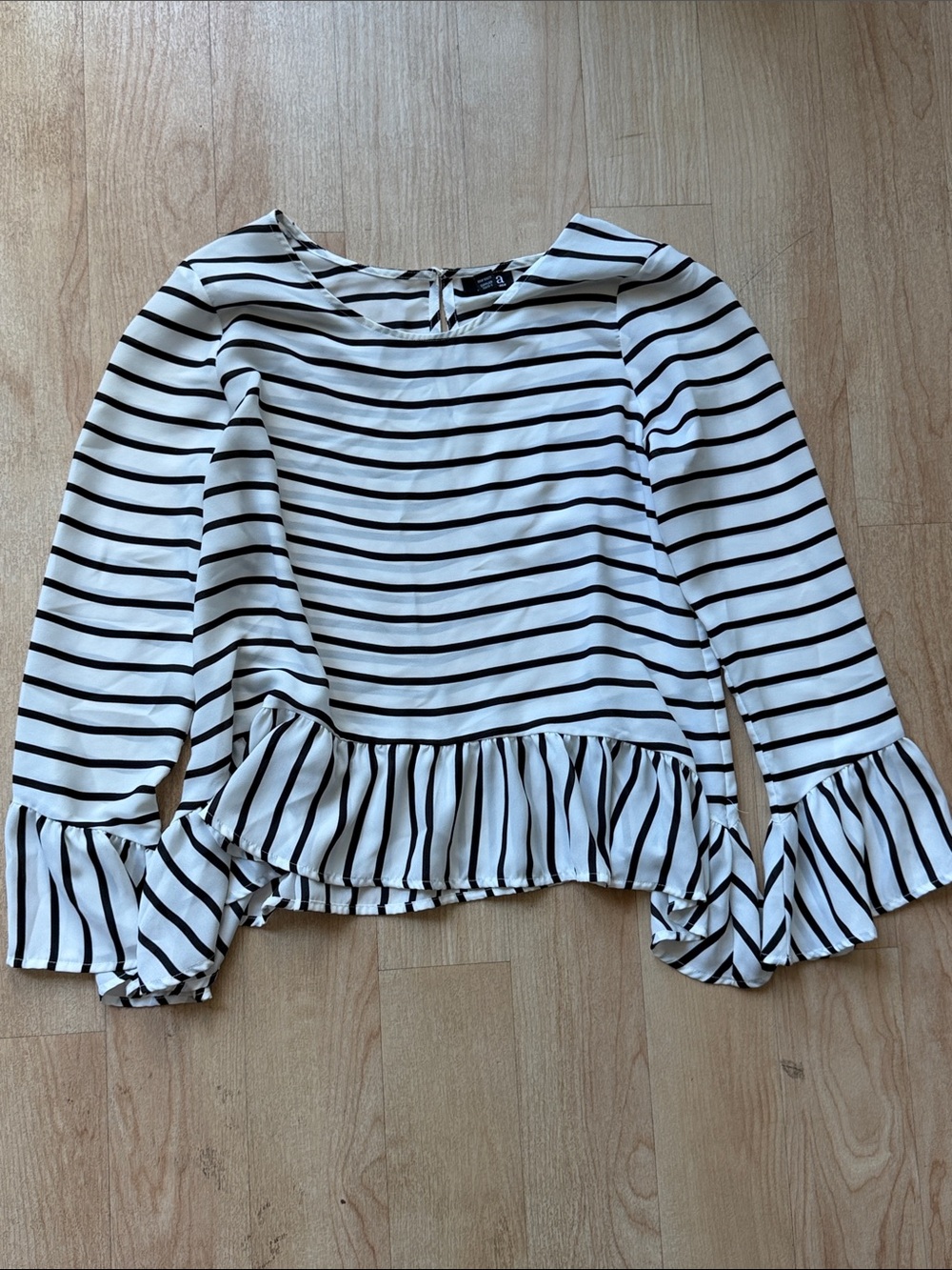 a.n.a White and Black Striped Ruffle-Hem Long Sleeve Top